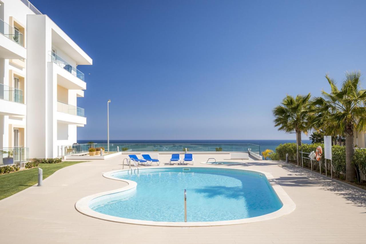 Apartment 5 Beach View In Porto De Mos 150 Metres From The Beach! *