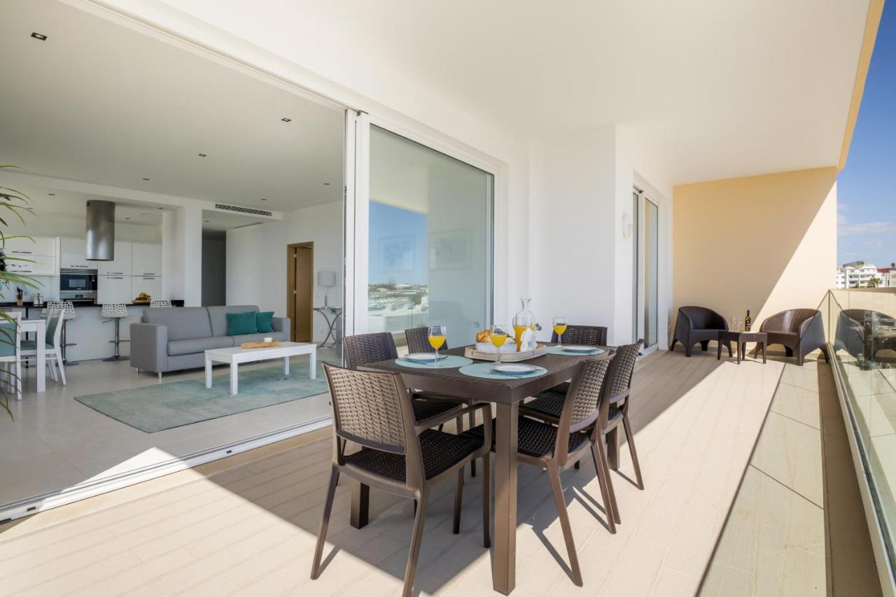Apartment 5 Beach View In Porto De Mos 150 Metres From The Beach! *