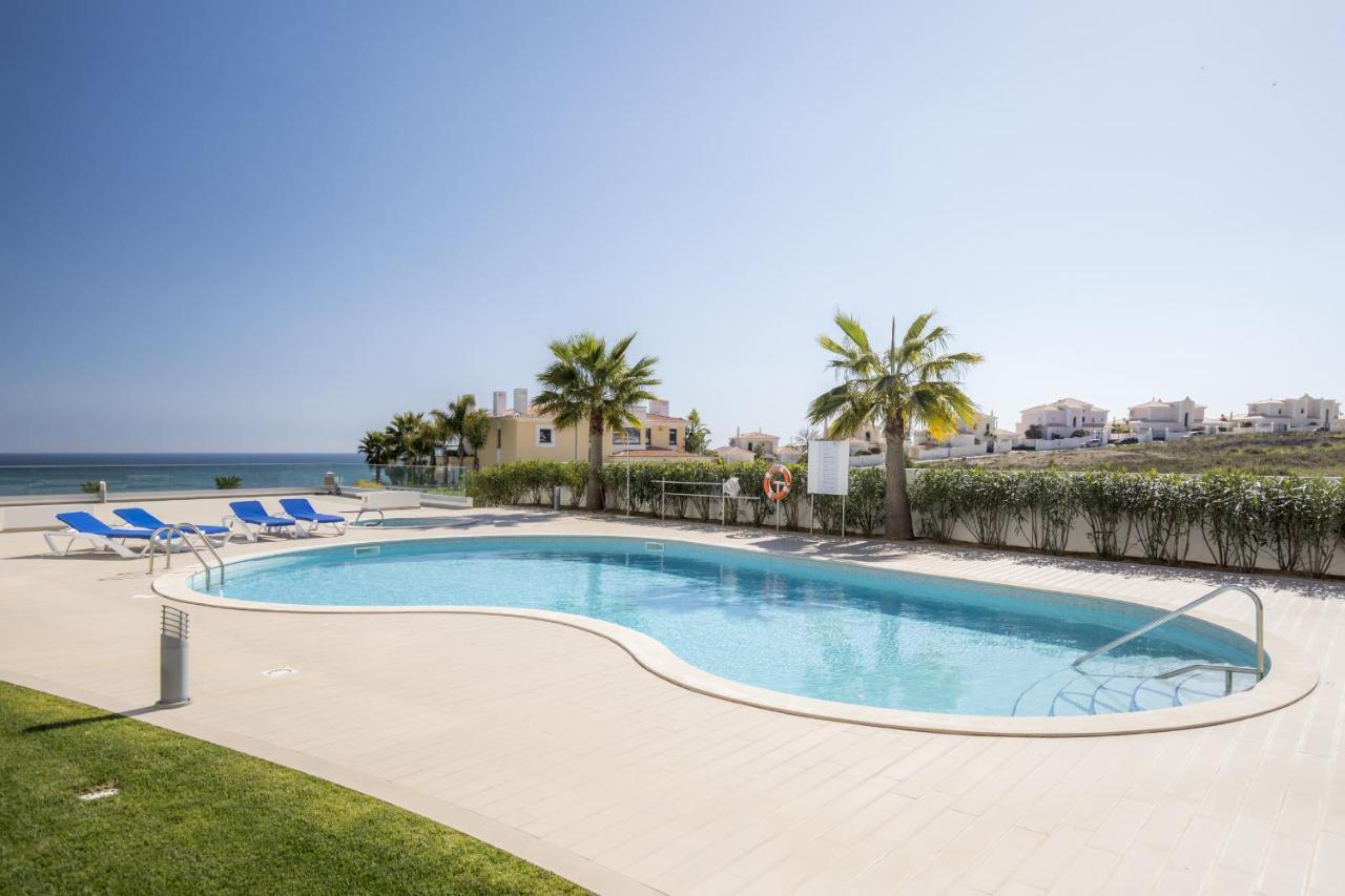 5 Beach View In Porto De Mos 150 Metres From The Beach! Apartment Lagos